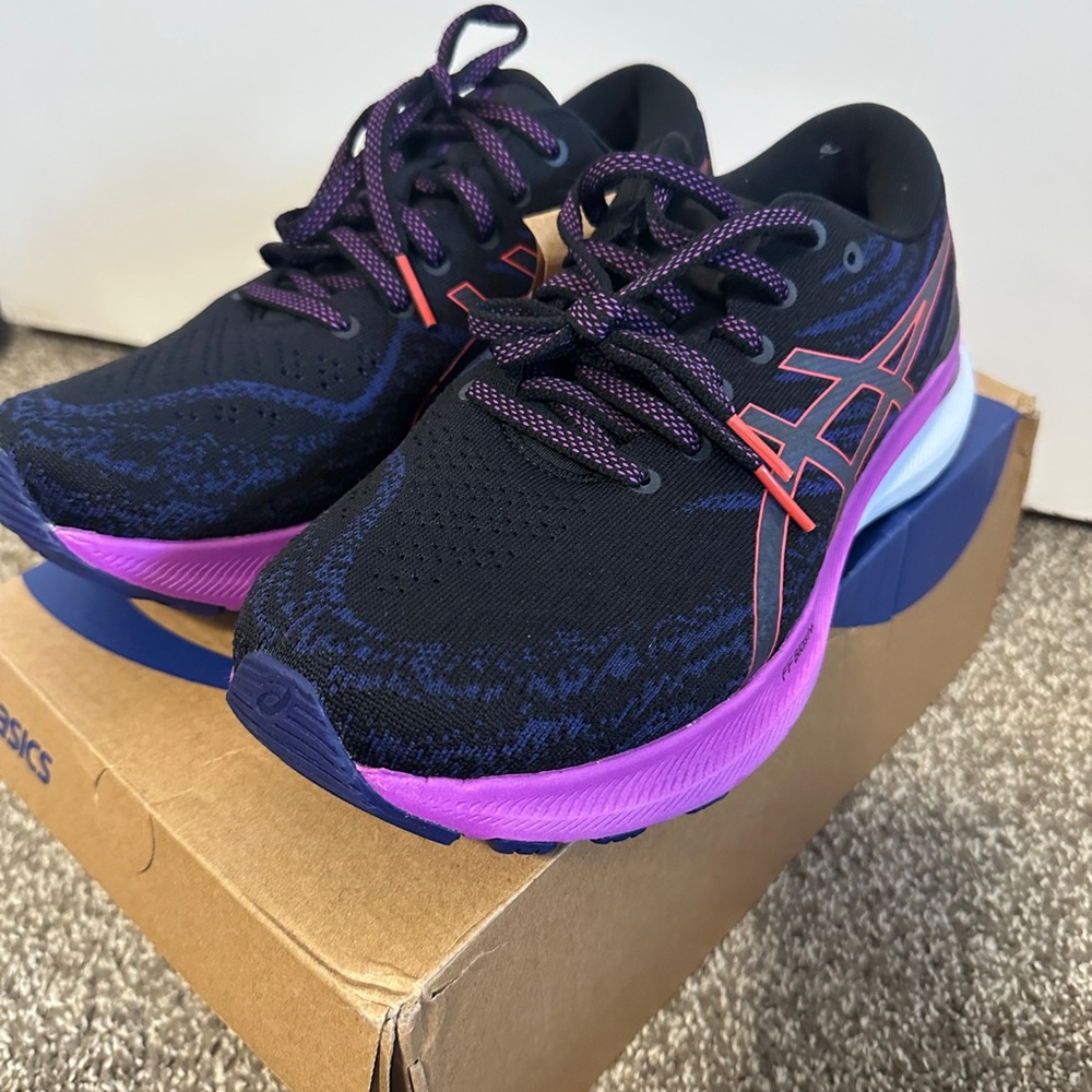 ASICS Gel-Kayano 29 Black and Purple Sneakers